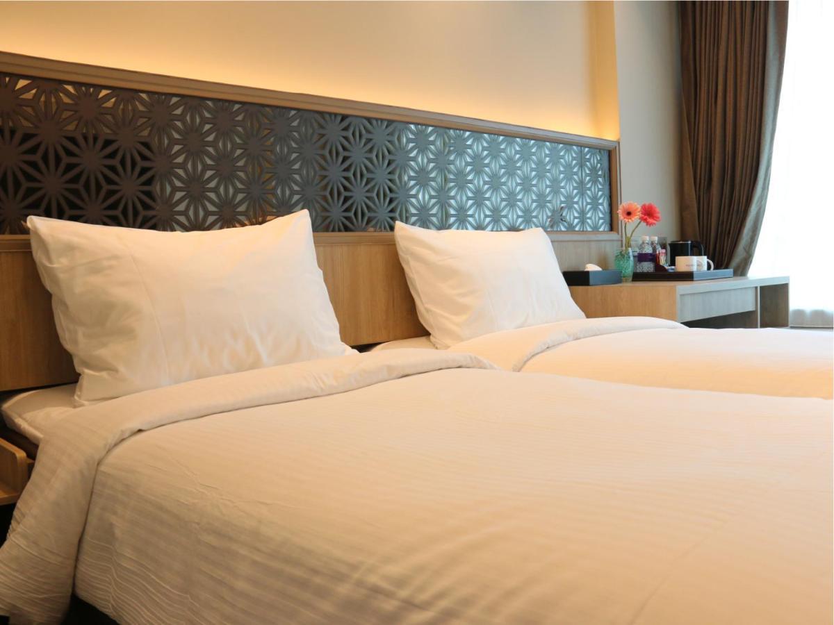 Aqueen Prestige Hotel Jalan Besar Singapur Exterior foto